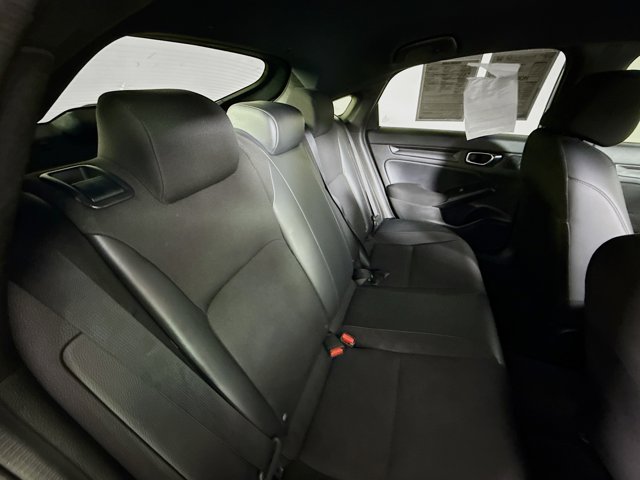 Vehicle image 12 of 33