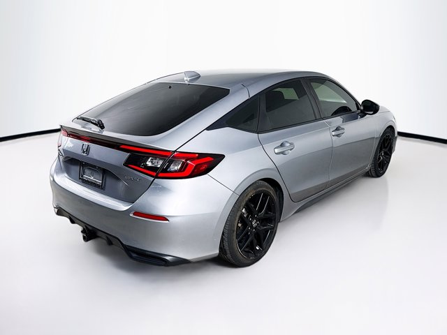 Vehicle image 5 of 33