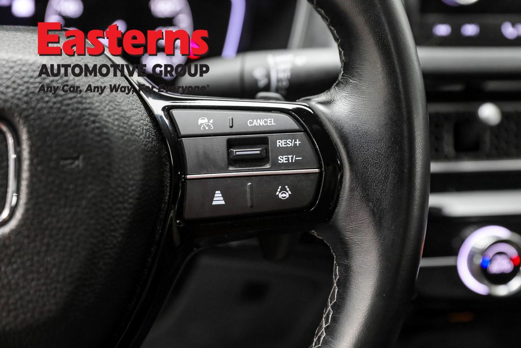 Vehicle image 55 of 60