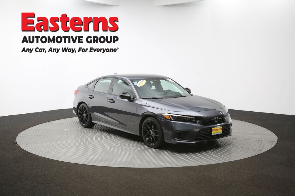 Vehicle image 12 of 60