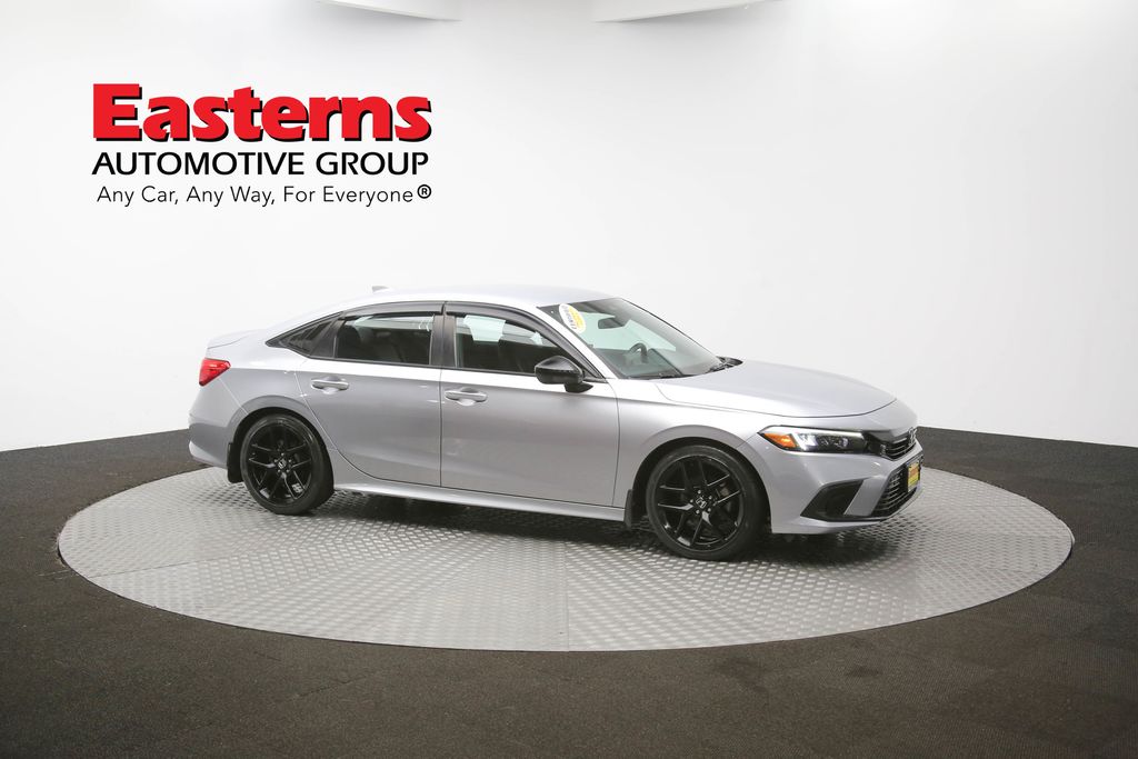 Vehicle image 10 of 97