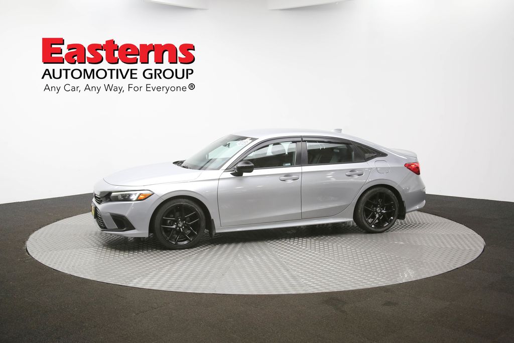Vehicle image 4 of 97
