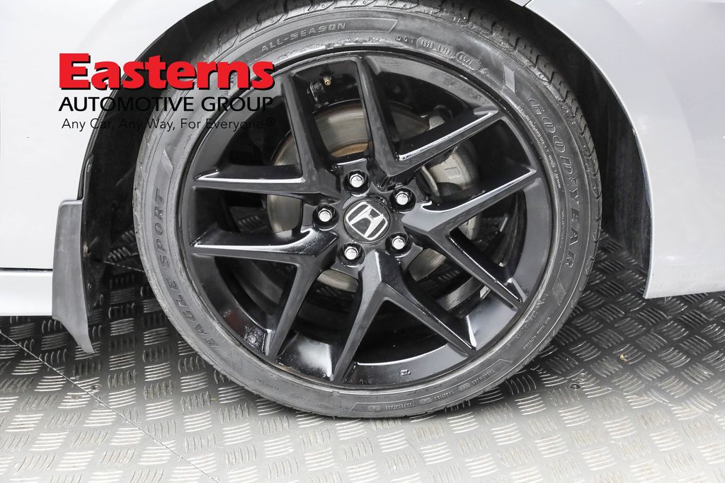 Vehicle image 57 of 97