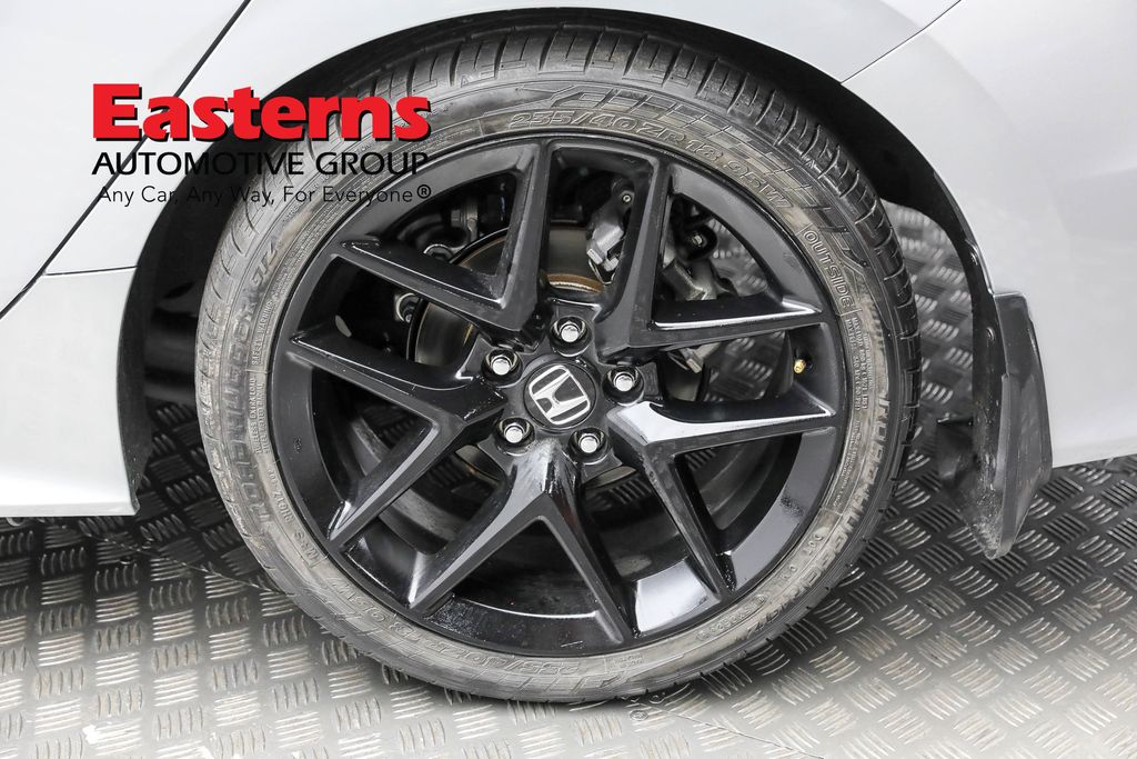 Vehicle image 38 of 97