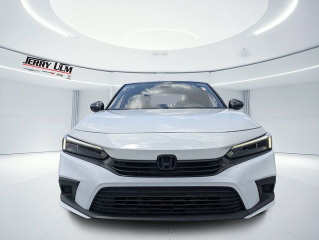 2022 Honda Civic Sport Image 2 of 28