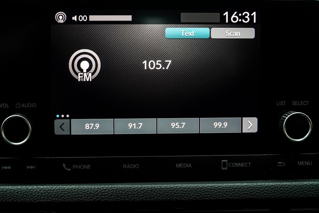 Vehicle image 24 of 39