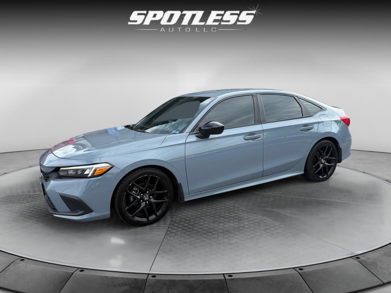 2022 Honda Civic Sport Image 2 of 29