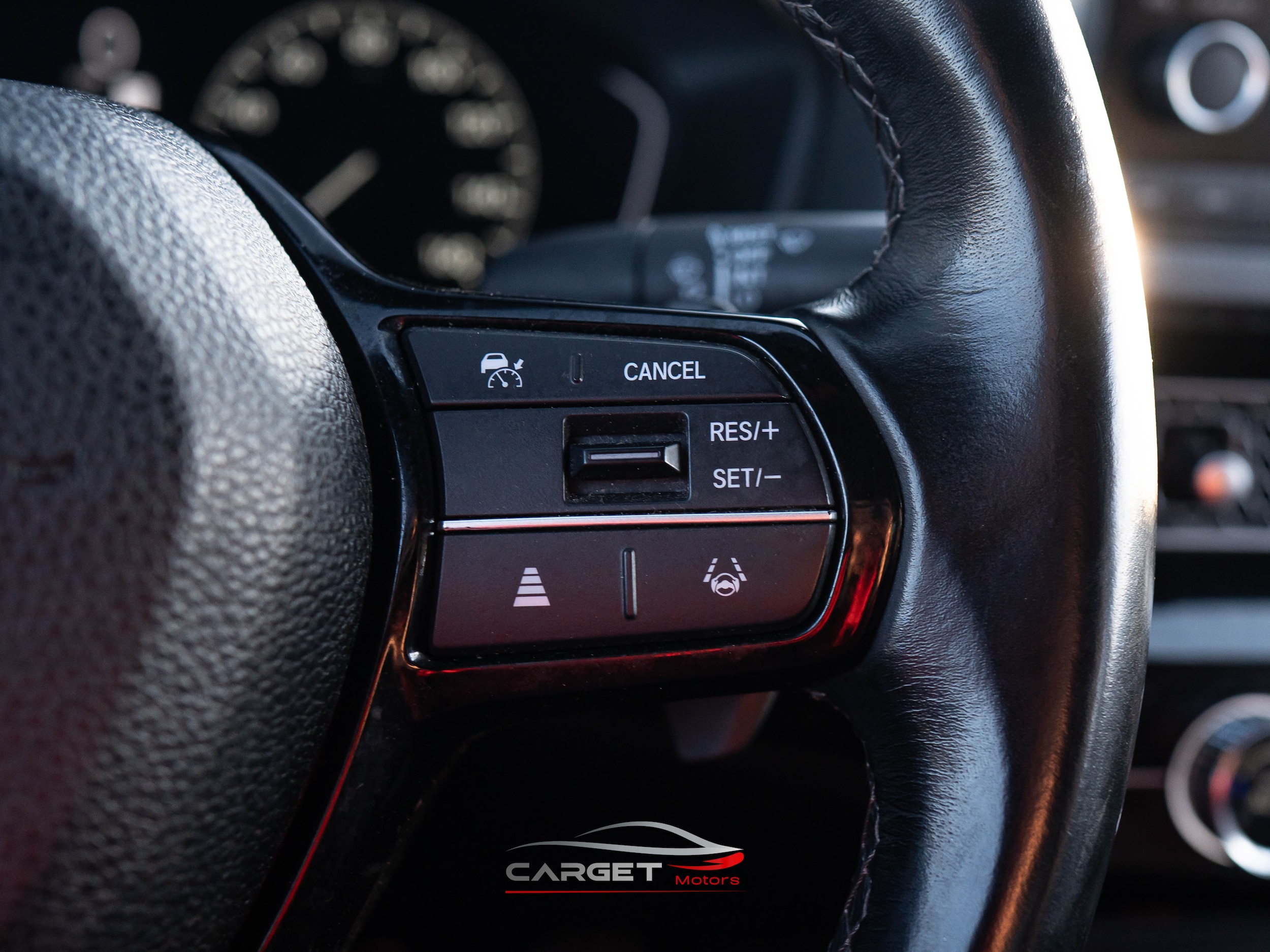 Vehicle image 23 of 48