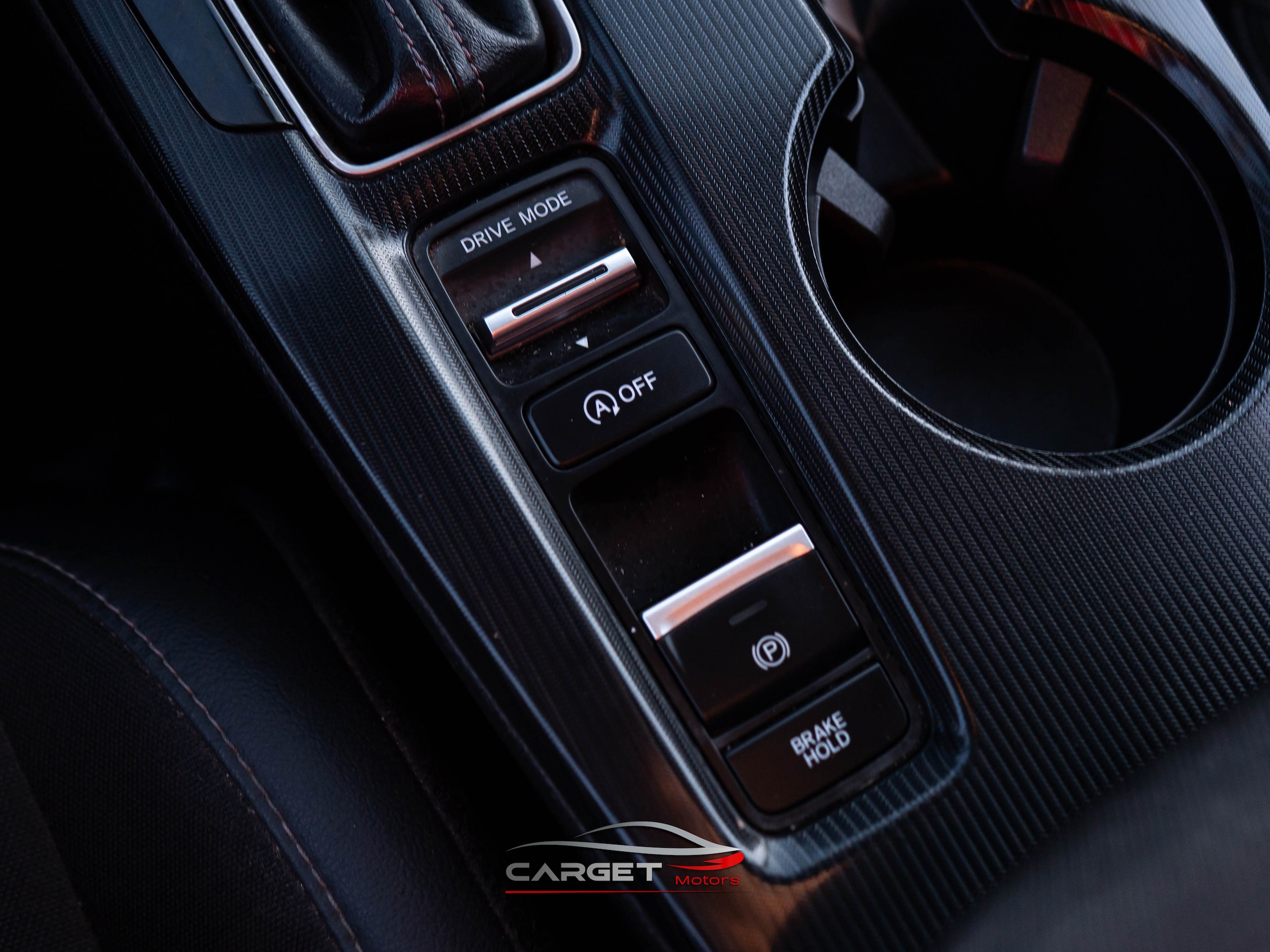 Vehicle image 32 of 48