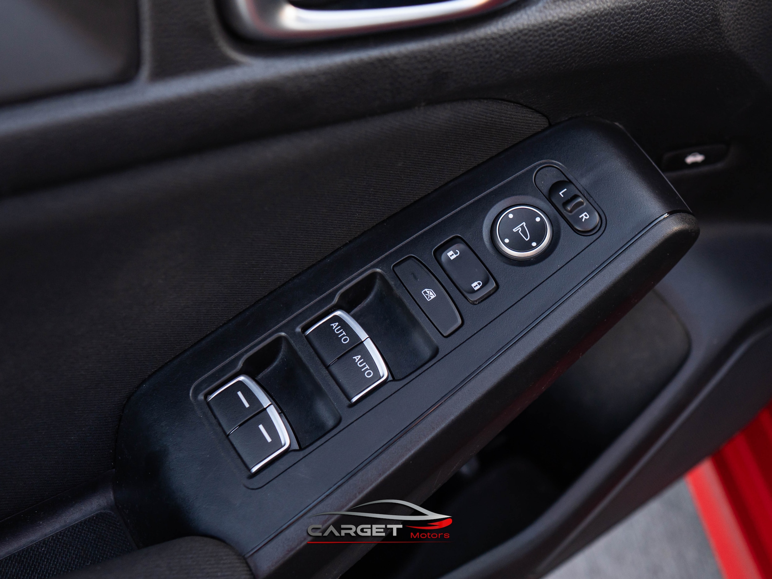 Vehicle image 36 of 48