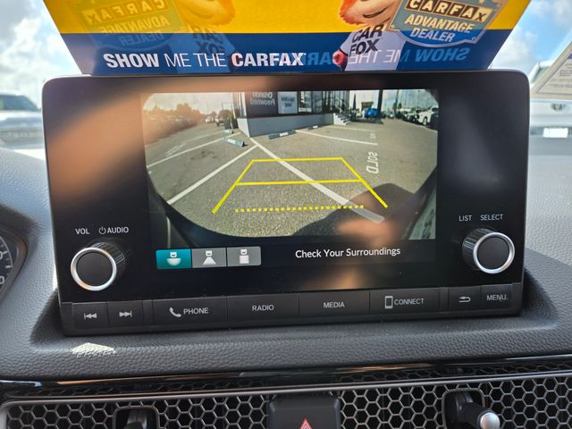 Vehicle image 20 of 44