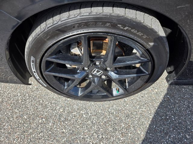Vehicle image 12 of 44