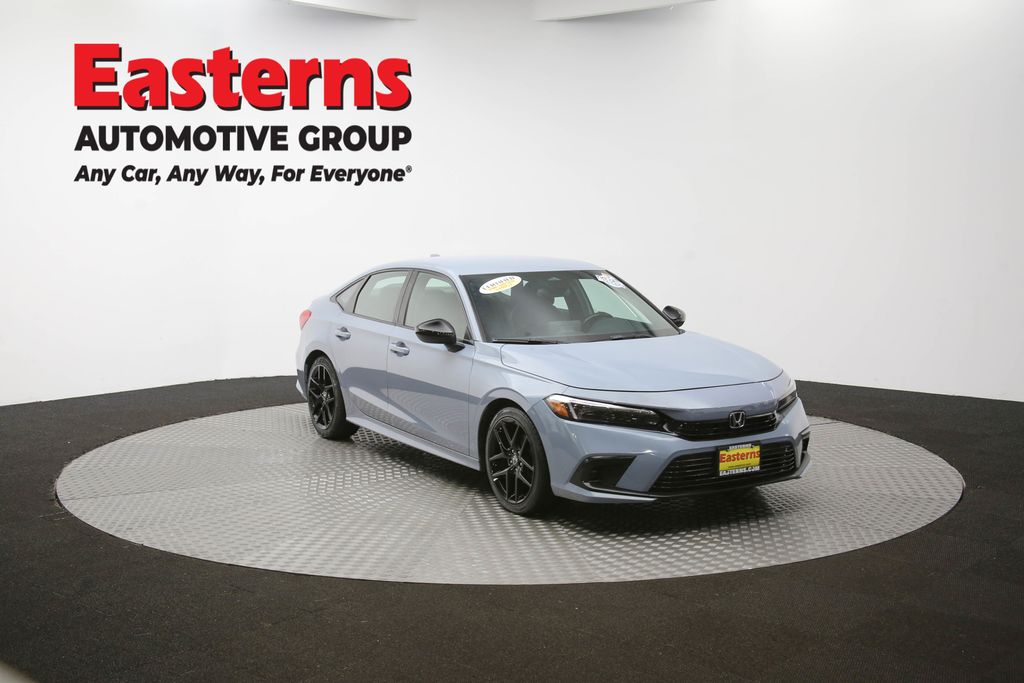Vehicle image 15 of 60