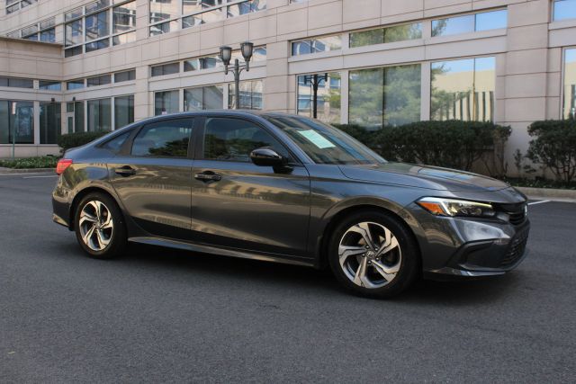 2022 Honda Civic Sport Image 3 of 35