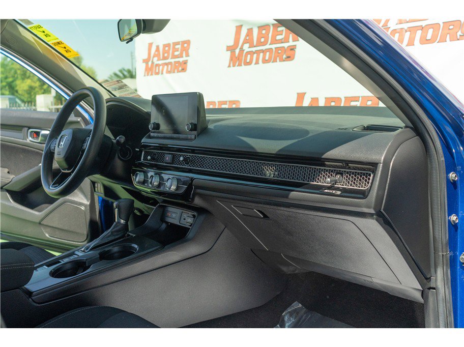 2022 Honda Civic LX Image 18 of 43