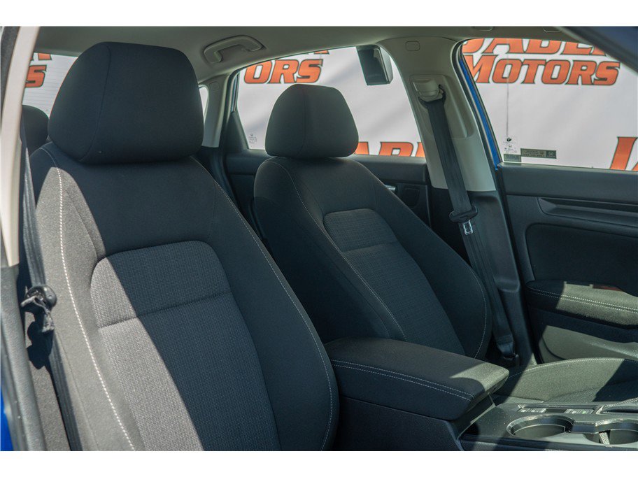 2022 Honda Civic LX Image 11 of 43