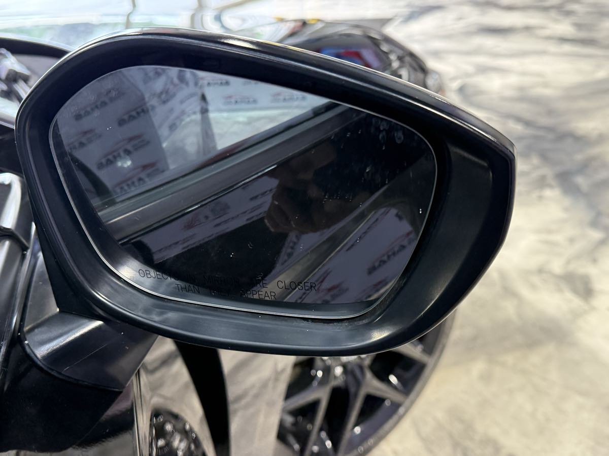 Vehicle image 13 of 51