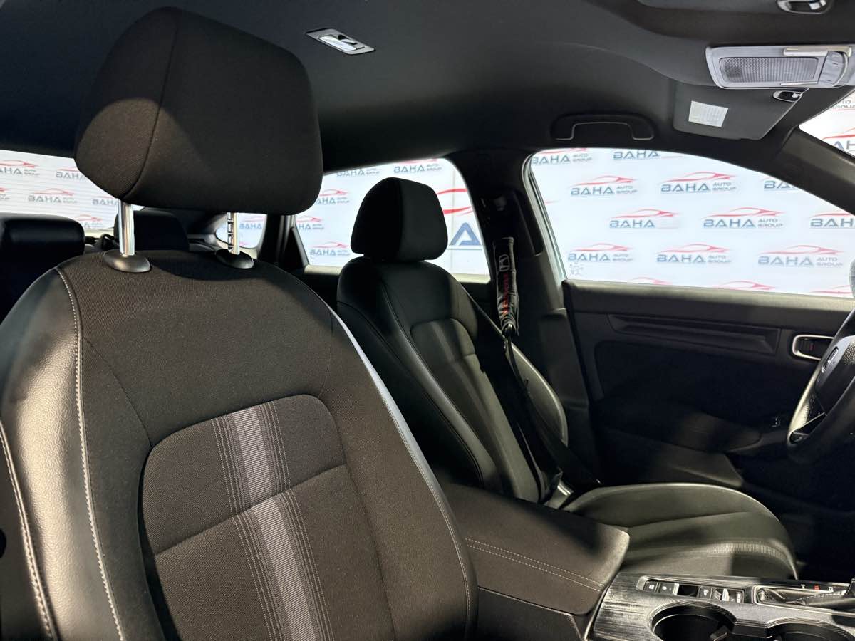 Vehicle image 49 of 51