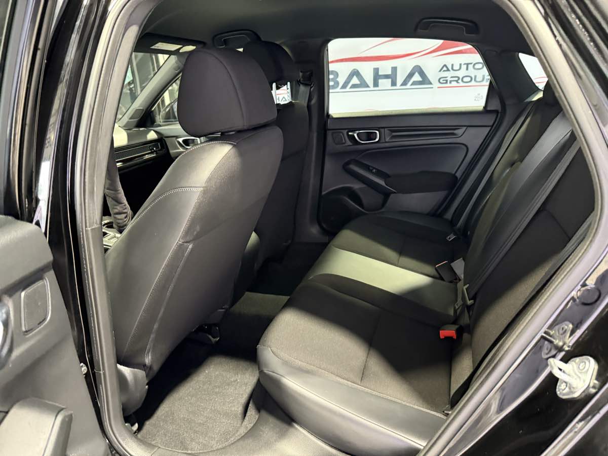 Vehicle image 42 of 51