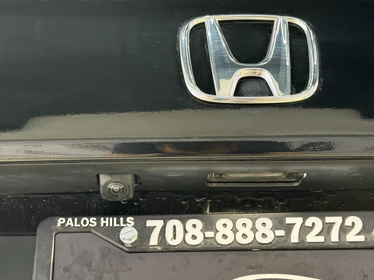 Vehicle image 16 of 51