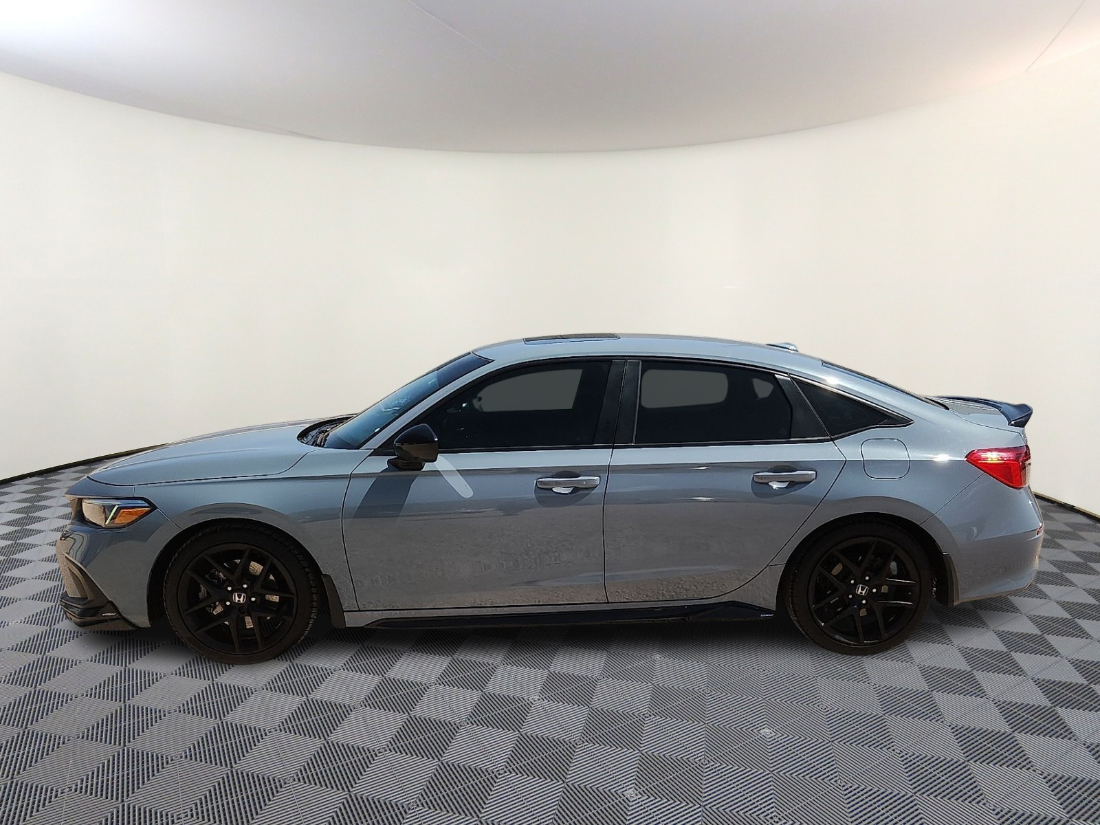 Vehicle image 6 of 20