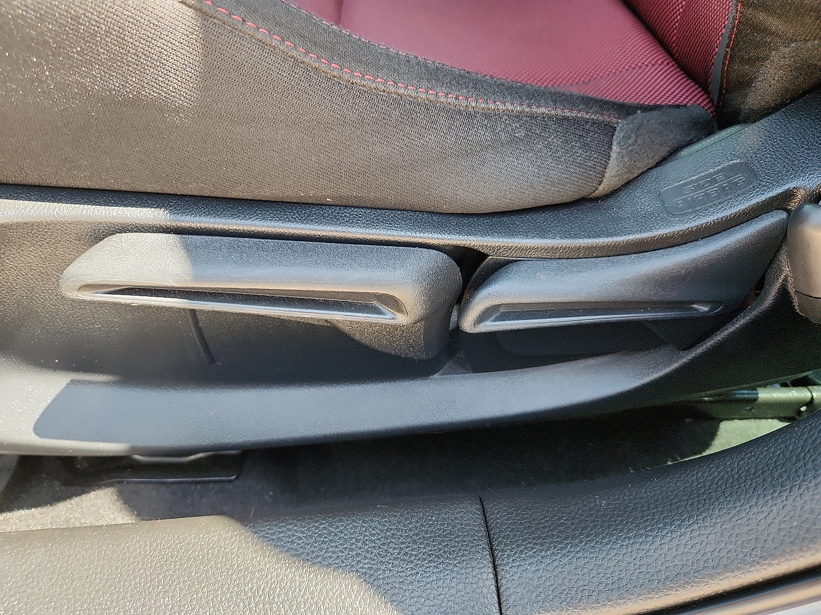 Vehicle image 18 of 20