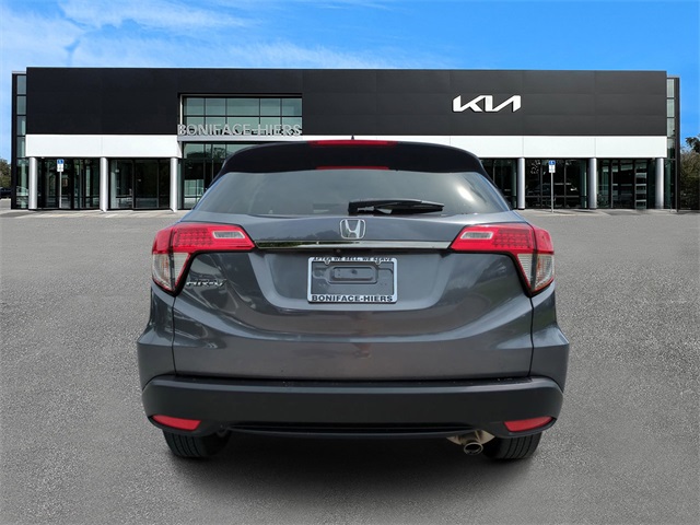 Vehicle image 6 of 29