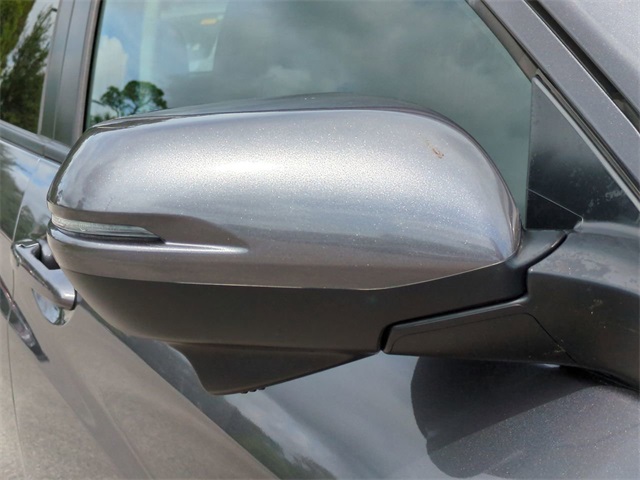 Vehicle image 12 of 29