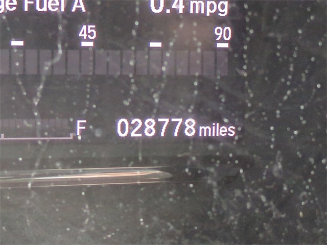 Vehicle image 27 of 29