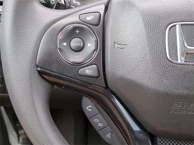 Vehicle image 25 of 29