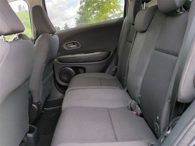 Vehicle image 14 of 29