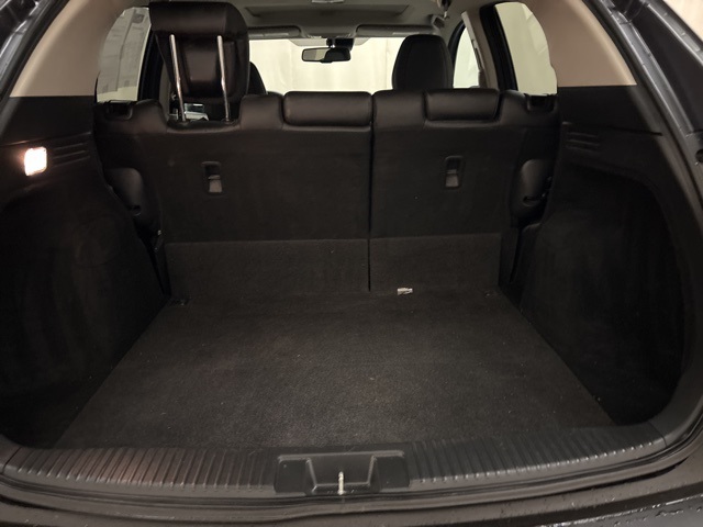 Vehicle image 9 of 24