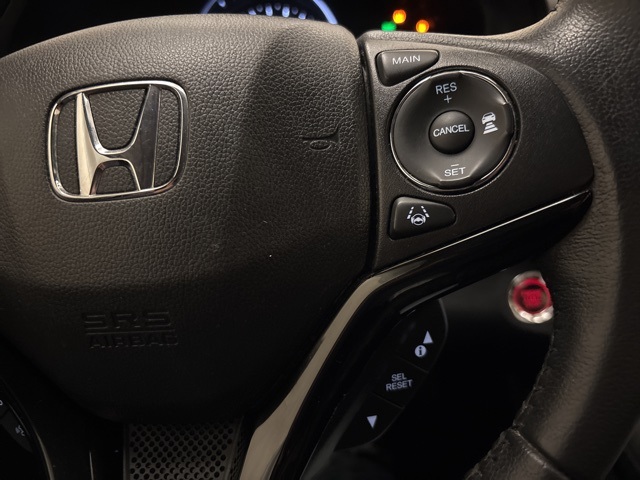 Vehicle image 16 of 24