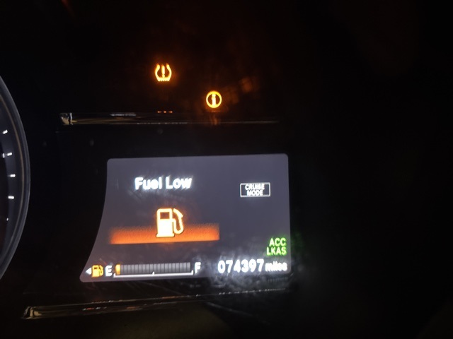 Vehicle image 13 of 24