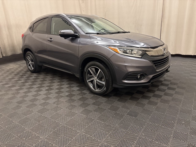 Vehicle image 4 of 24