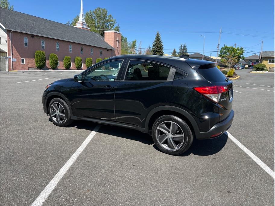 Vehicle image 6 of 31
