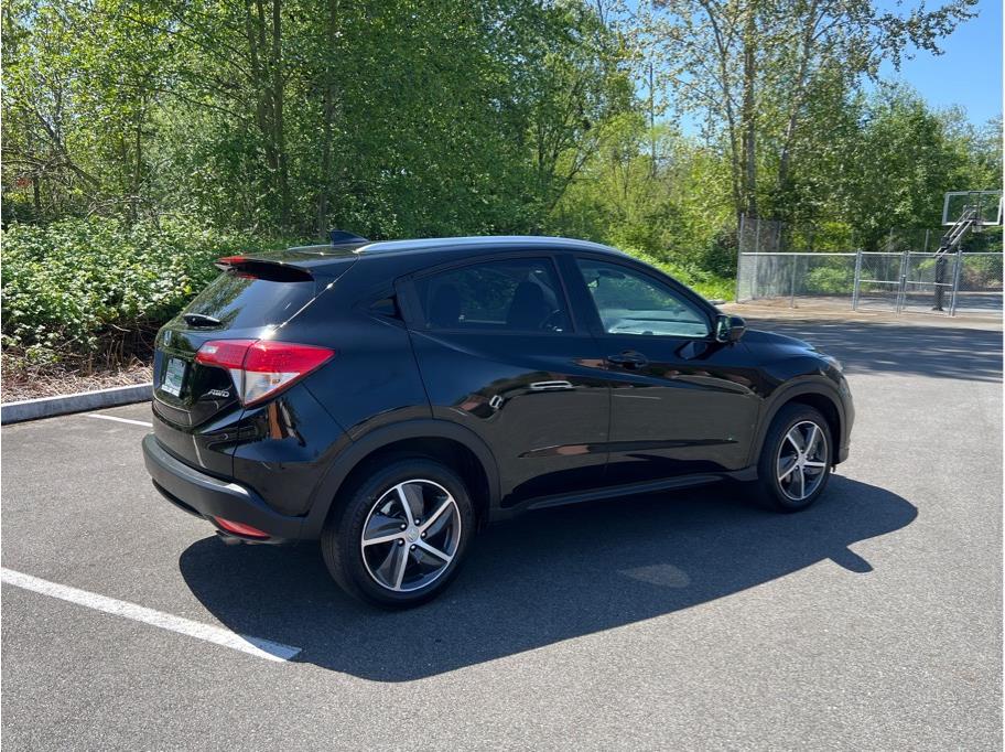 Vehicle image 5 of 31