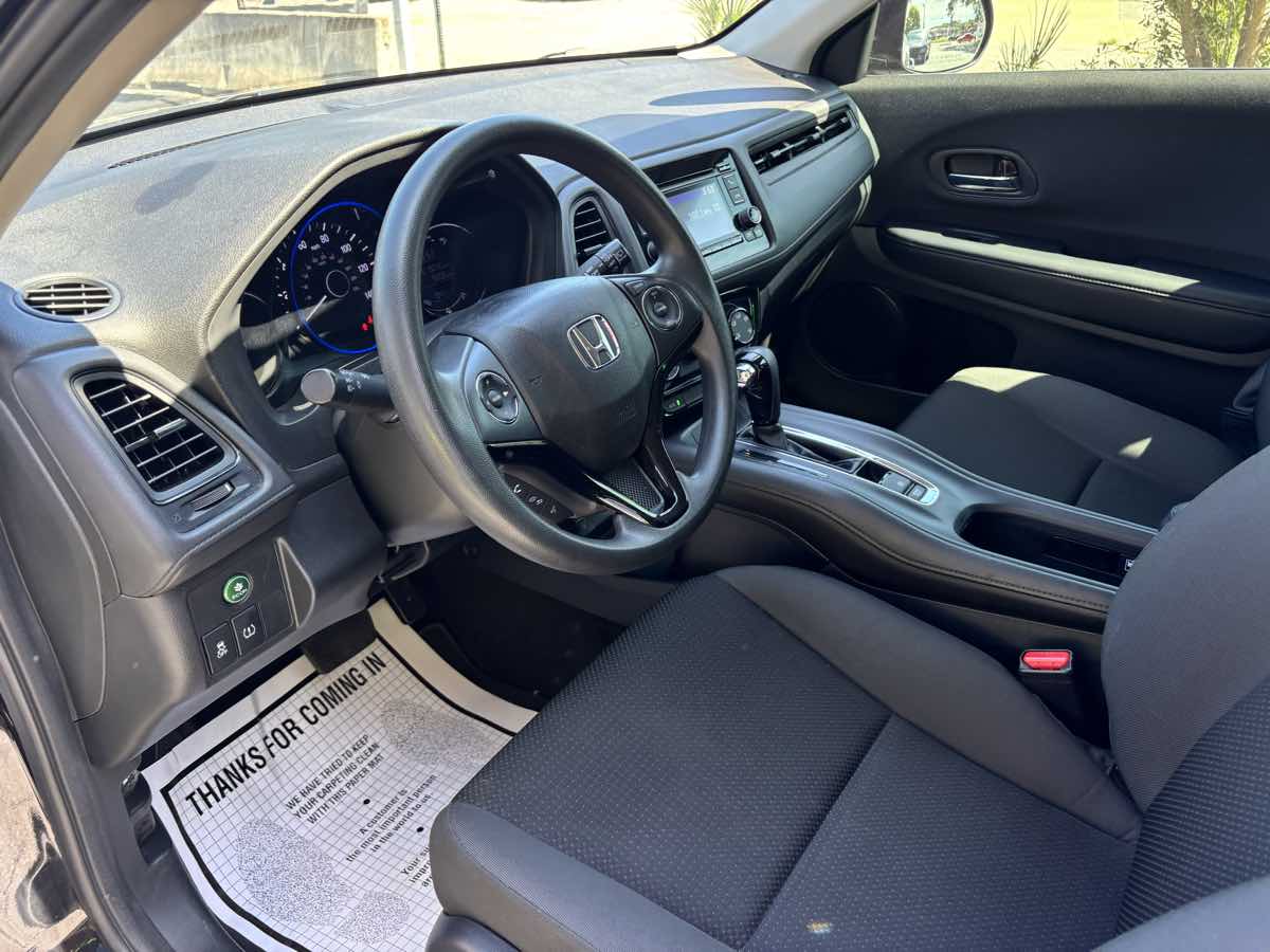 Vehicle image 15 of 27