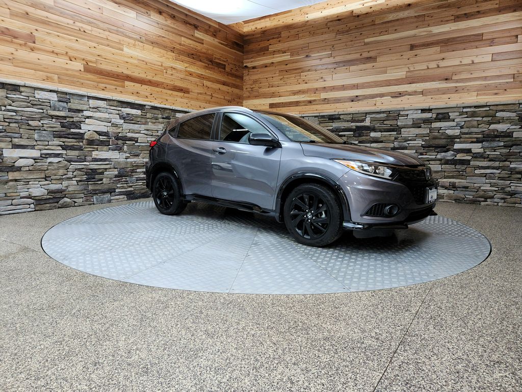 Vehicle image 4 of 25