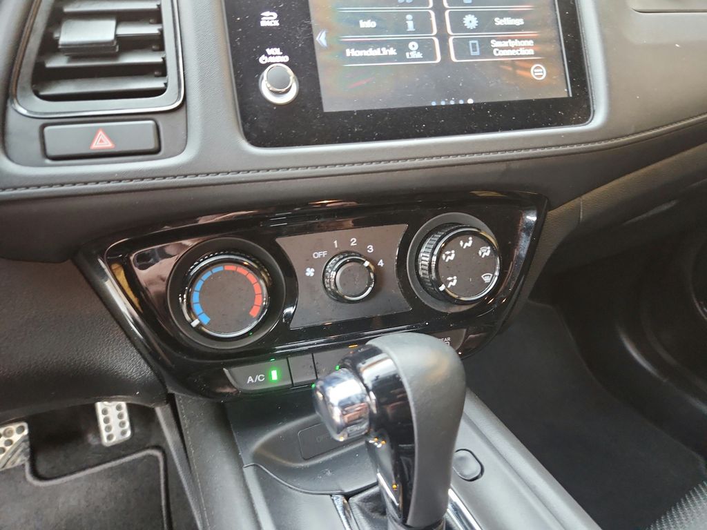 Vehicle image 15 of 25