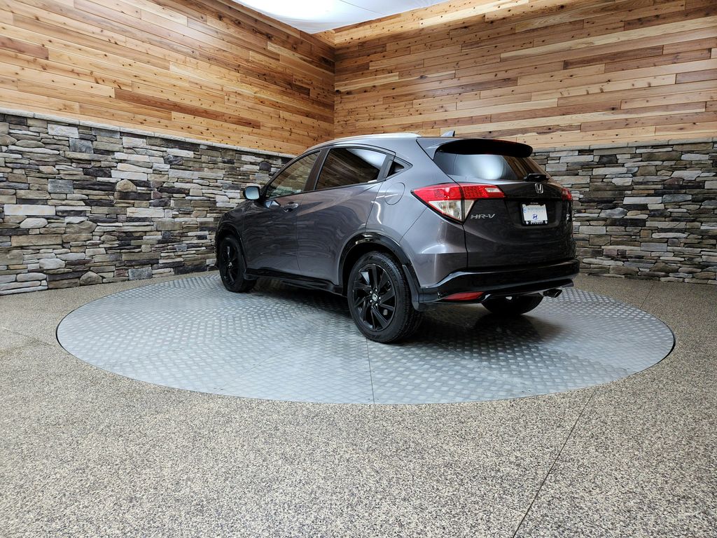 Vehicle image 7 of 25