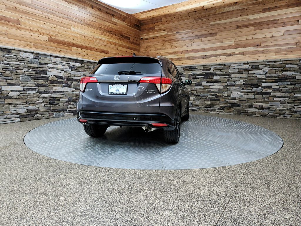 Vehicle image 5 of 25