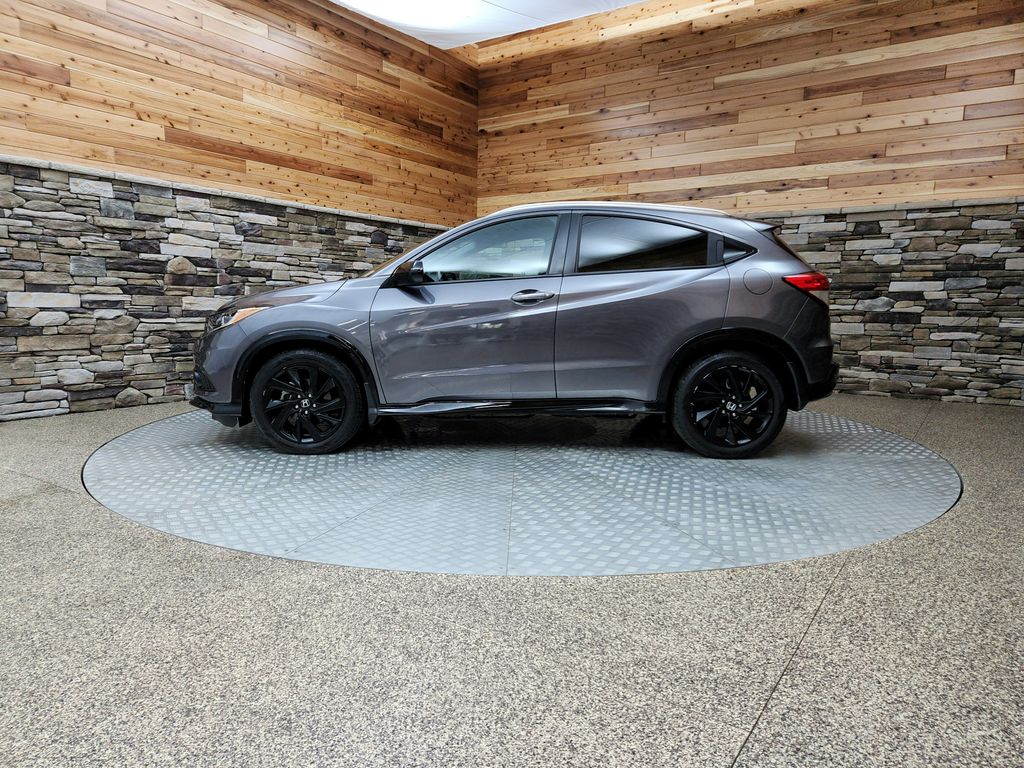 Vehicle image 8 of 25