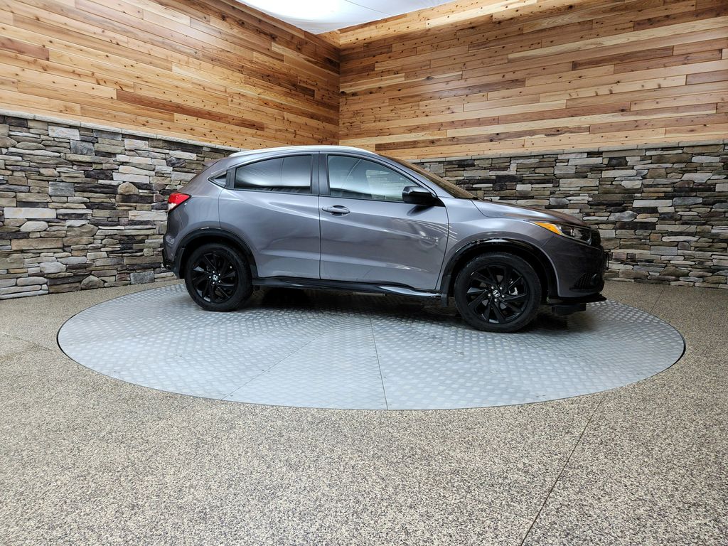 Vehicle image 3 of 25