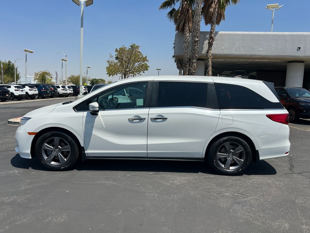 Vehicle image 3 of 27