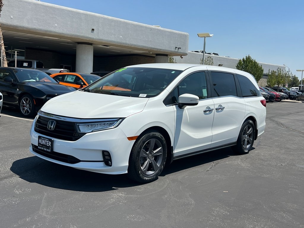 Vehicle image 2 of 27