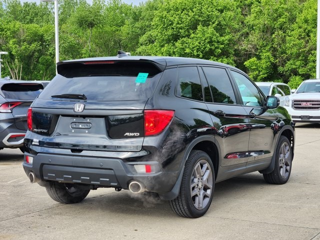 Vehicle image 5 of 30