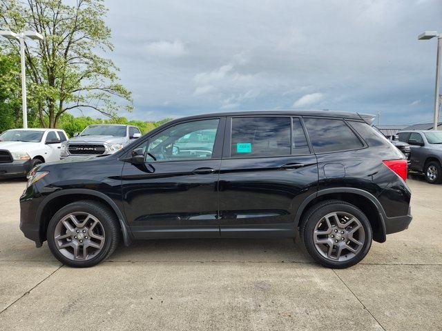 Vehicle image 9 of 30