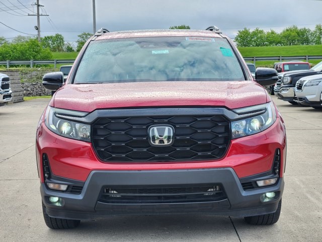 Vehicle image 2 of 29