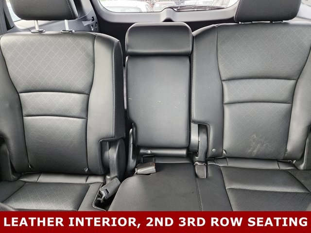Vehicle image 15 of 29